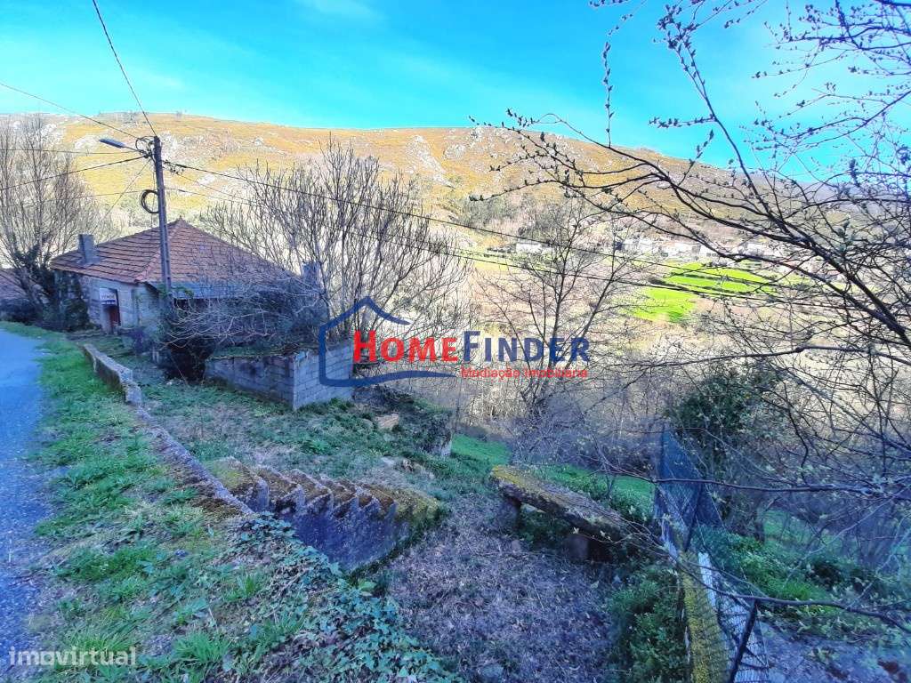 Moradia para Restauro - Fiães, Melgaço-35