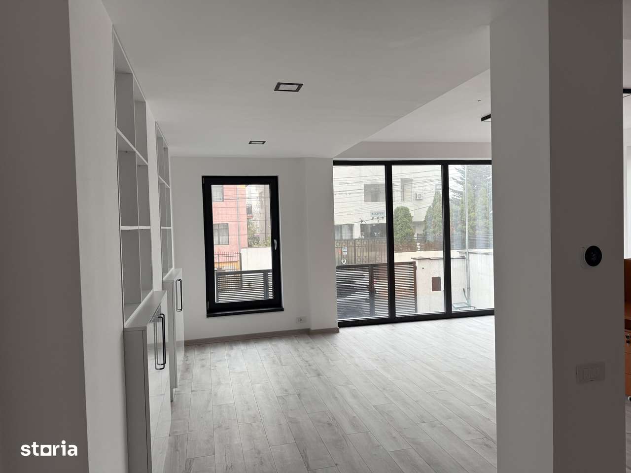 Inchiriez spatiu birouri. Minim 90m2- maxim 180m2 - Imagine principală: 1/5