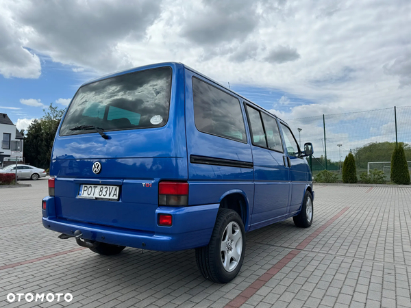 Volkswagen Multivan - 9