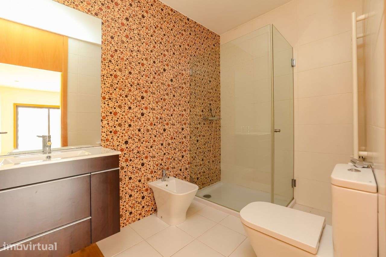 Apartamento T3 C/ Lugar Garagem-21