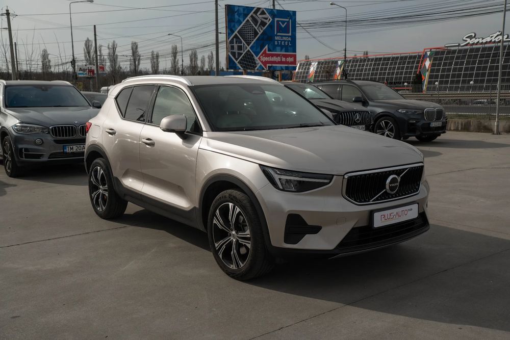 Volvo XC40 B3 AT FWD MHEV Core 2023