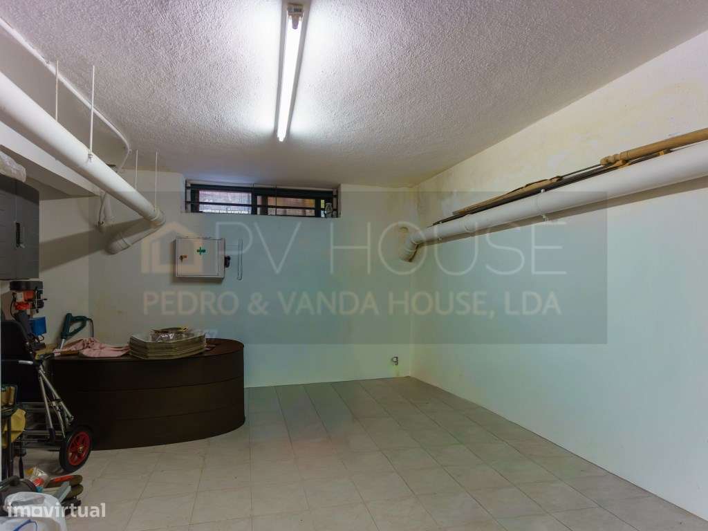 Moradia Duplex V5 duplex com Garagem Algueirão-46