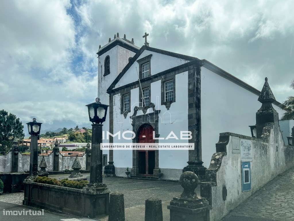 Armazém + 25.566m2 de Terreno Cultivado - São Jorge - Santana-15