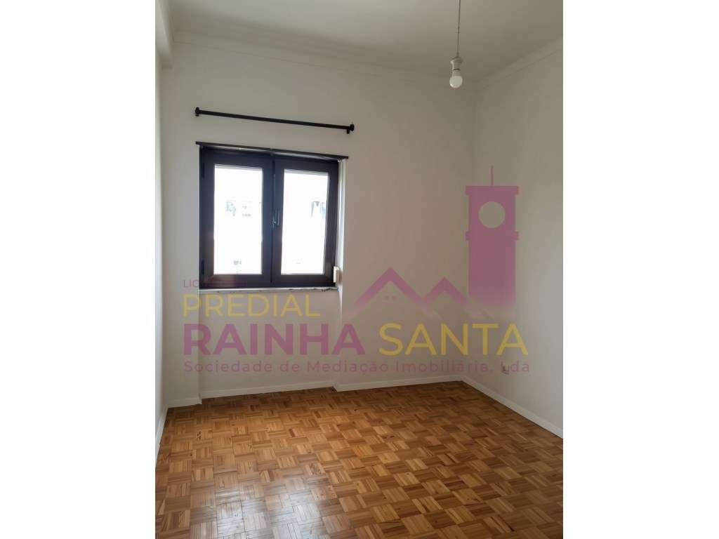 Apartamento T3 nas Caldas da Rainha-13