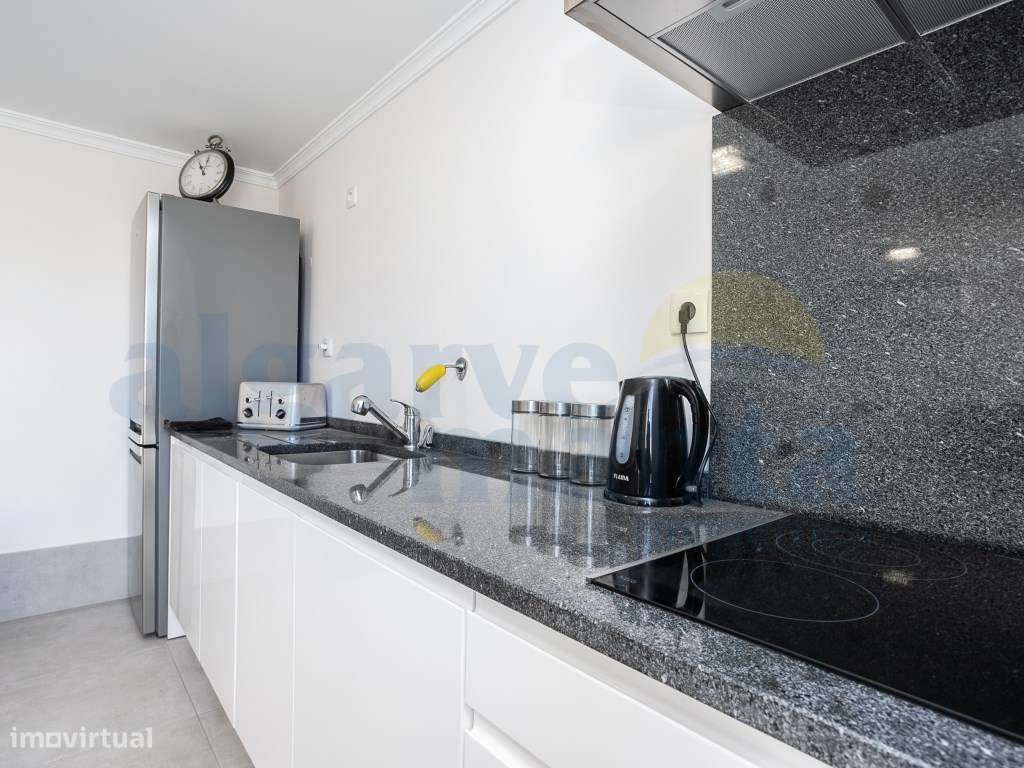 EXCLUSIVO! Moradia T3 Moderna com Piscina Privada no coração de Vil...-28