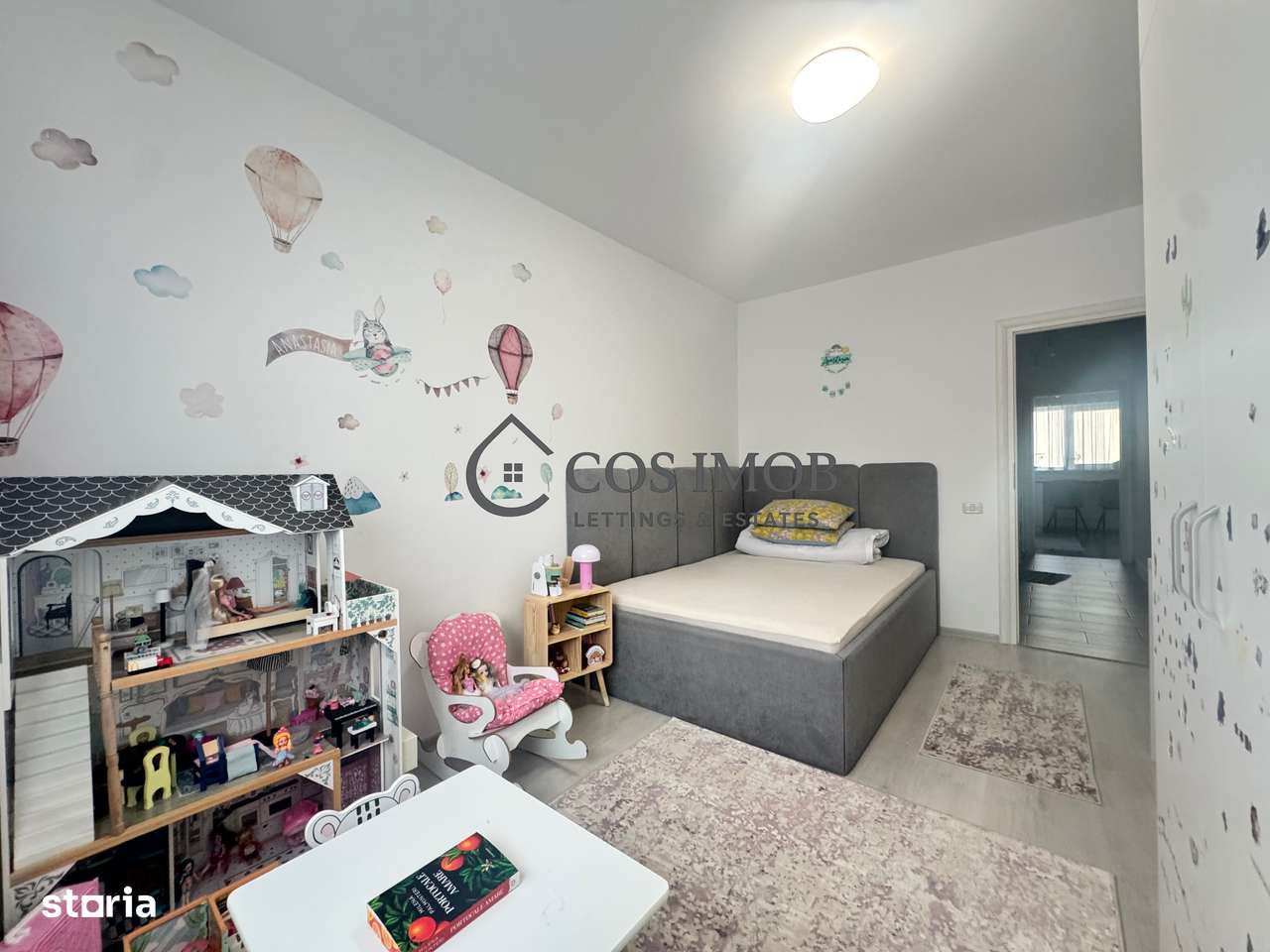 De vânzare apartament 3 camere , Vivamus, zona Coresi-11