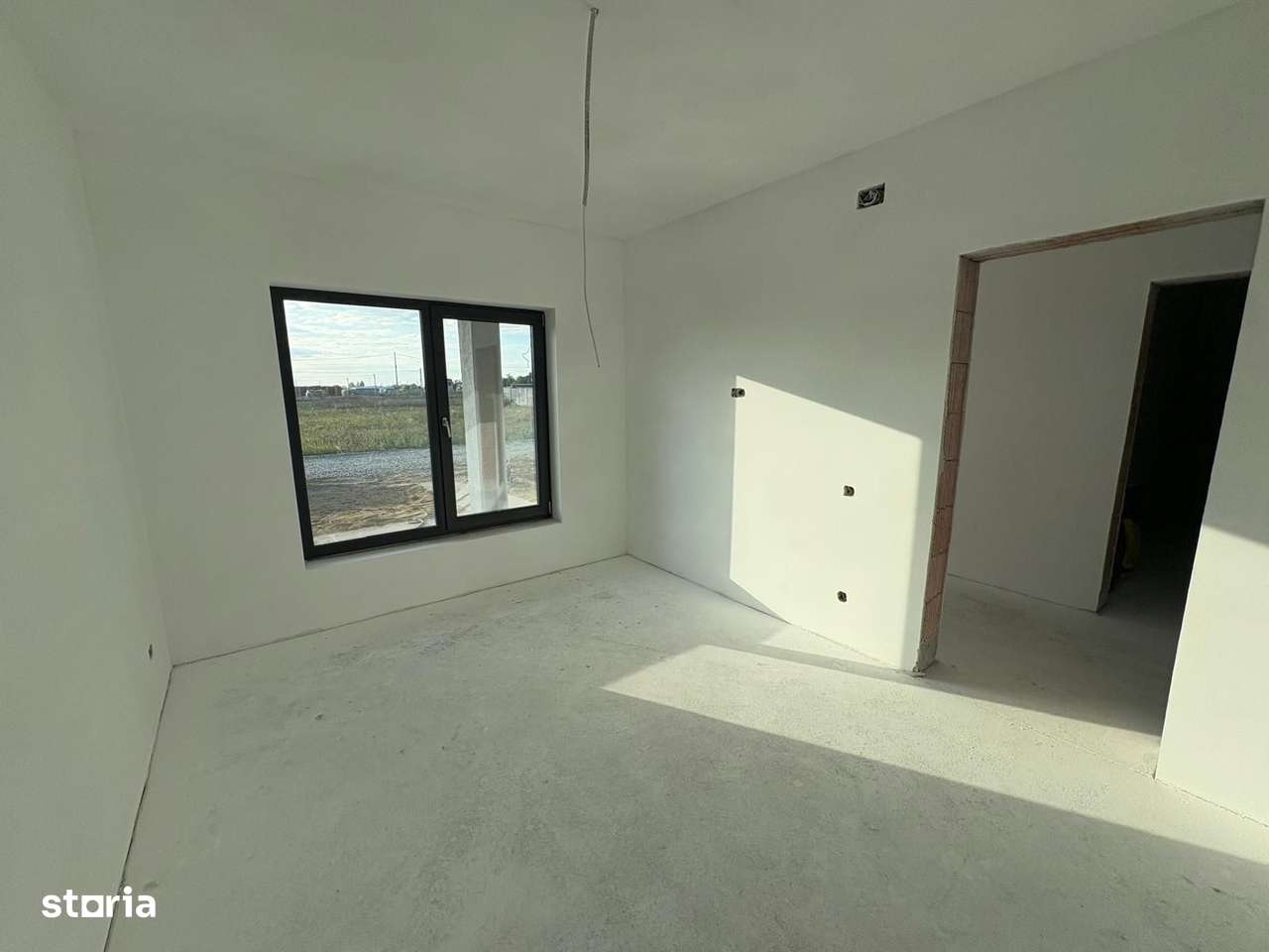 Casa Santandrei, 162 000 E (neg). Comision 0.-11