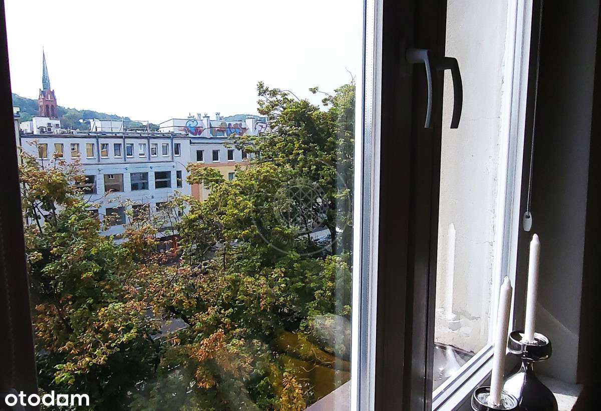 Przestronna kawalerka w sercu Wrzeszcza!-12