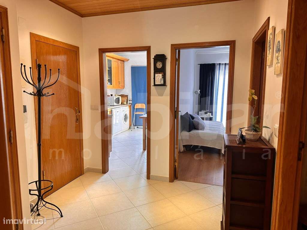 Apartamento T3 com 147 m², varandas, estacionamento e arrecadação-6
