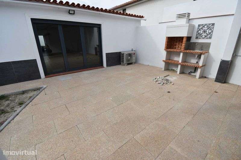 MORADIA a escassos minutos de São Martinho do Porto - Grande imagem: 4/12