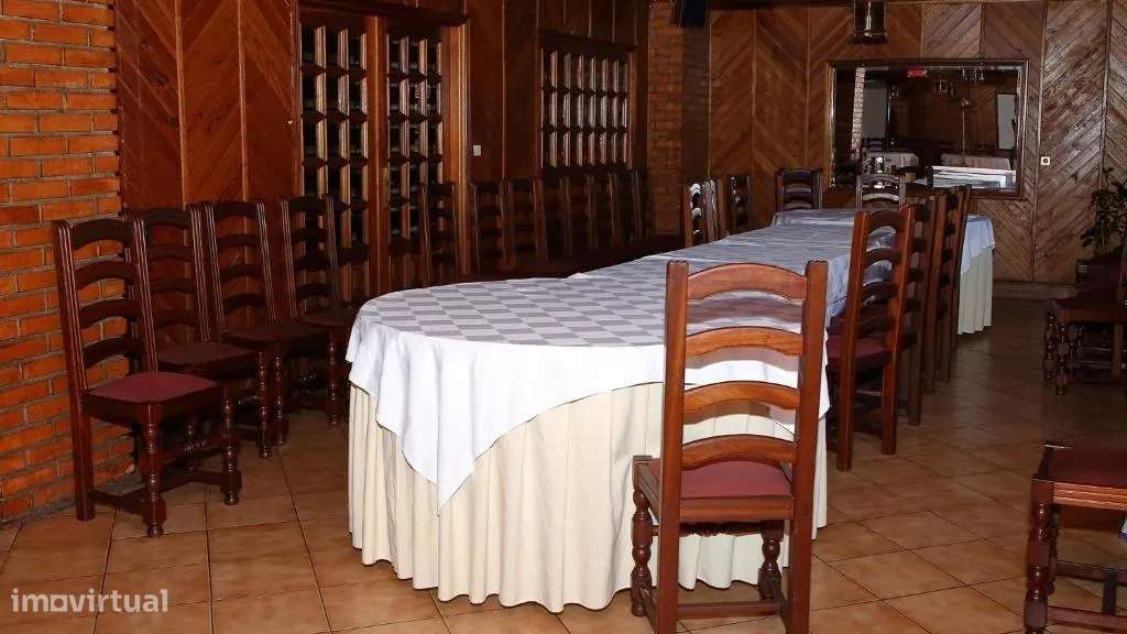 RESIDENCIAL EM PAREDES DE COURA - Grande imagem: 2/11