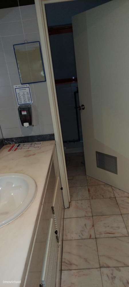 Armazém para venda em Évora-11