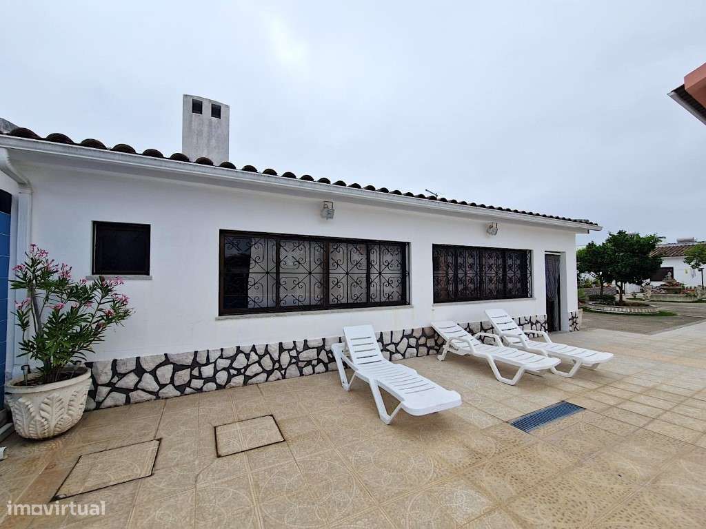 Moradia isolada como nova em Fernão Ferro-6