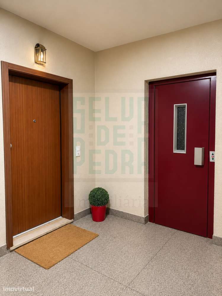 T4 com 182 m² e Terraço de 80 m² | Bonfim | Porto-39