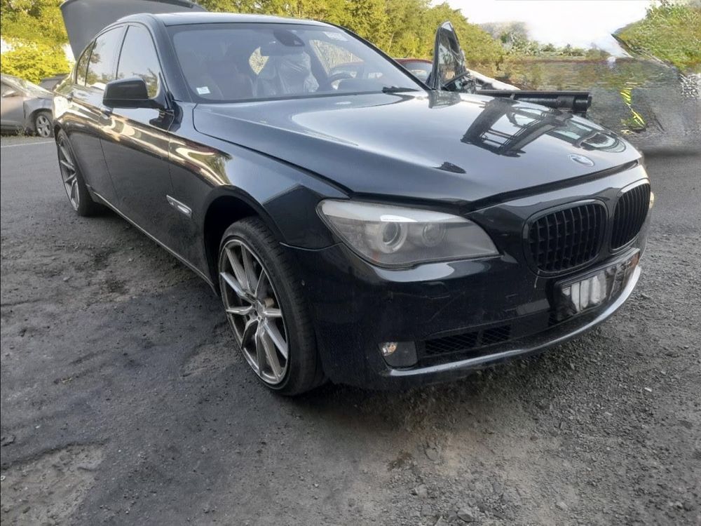 BMW 7 Series F01 (2008-2015) 760i 2011