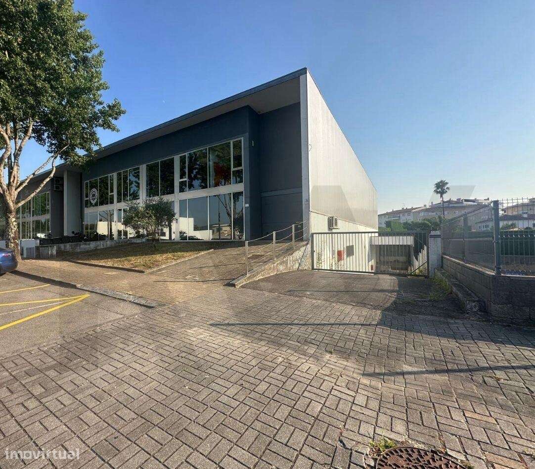 Armazém para Arrendamento - Grande imagem: 2/36