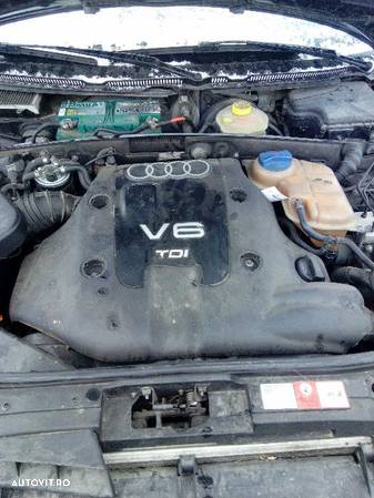 dezmembrez audi a6 2000 - 2