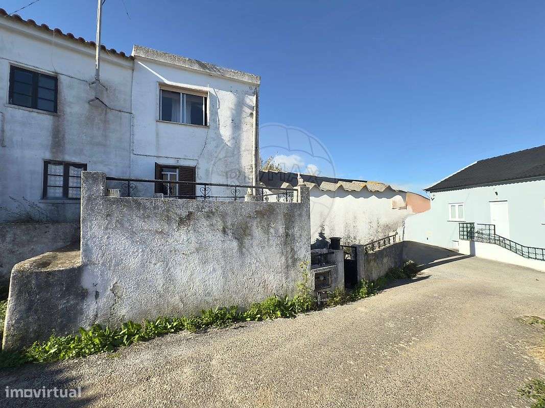 Moradia T1 para venda-0