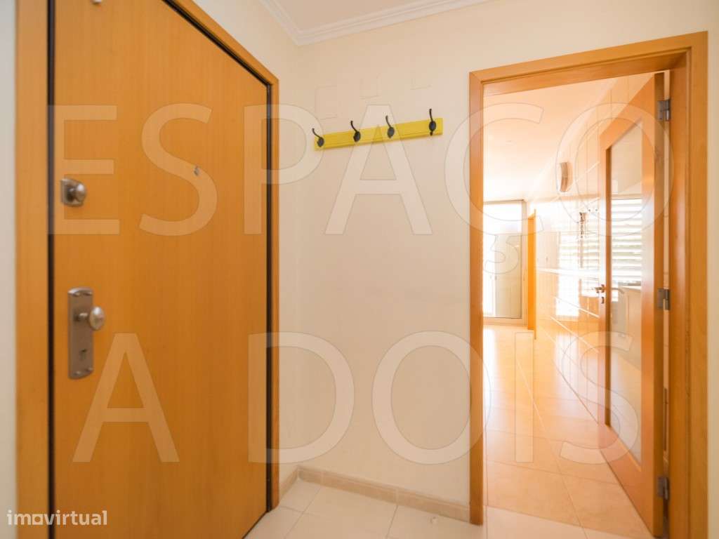 T3 com Vista Rio, Estacionamento e 2 Varandas junto à Estação de Br...-14
