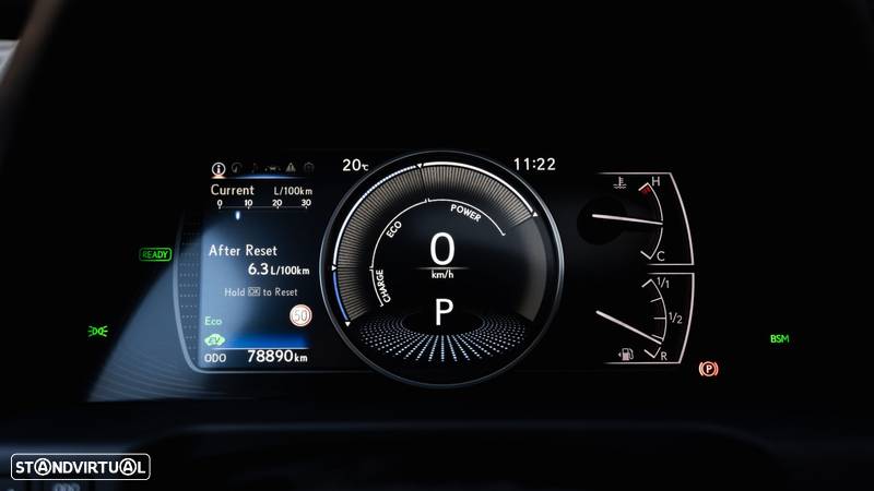 Lexus ES 300h Special Edition - 22