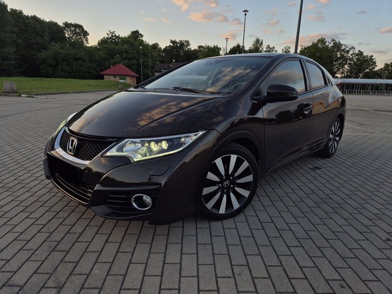 Honda Civic IX (2011-2017) 1.6 i-DTEC Executive Black Edition 2015