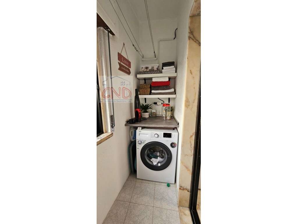 T2 Algueirão Mem- Martins, na Rua Florbela Espanca, 250.000 euros '...-6