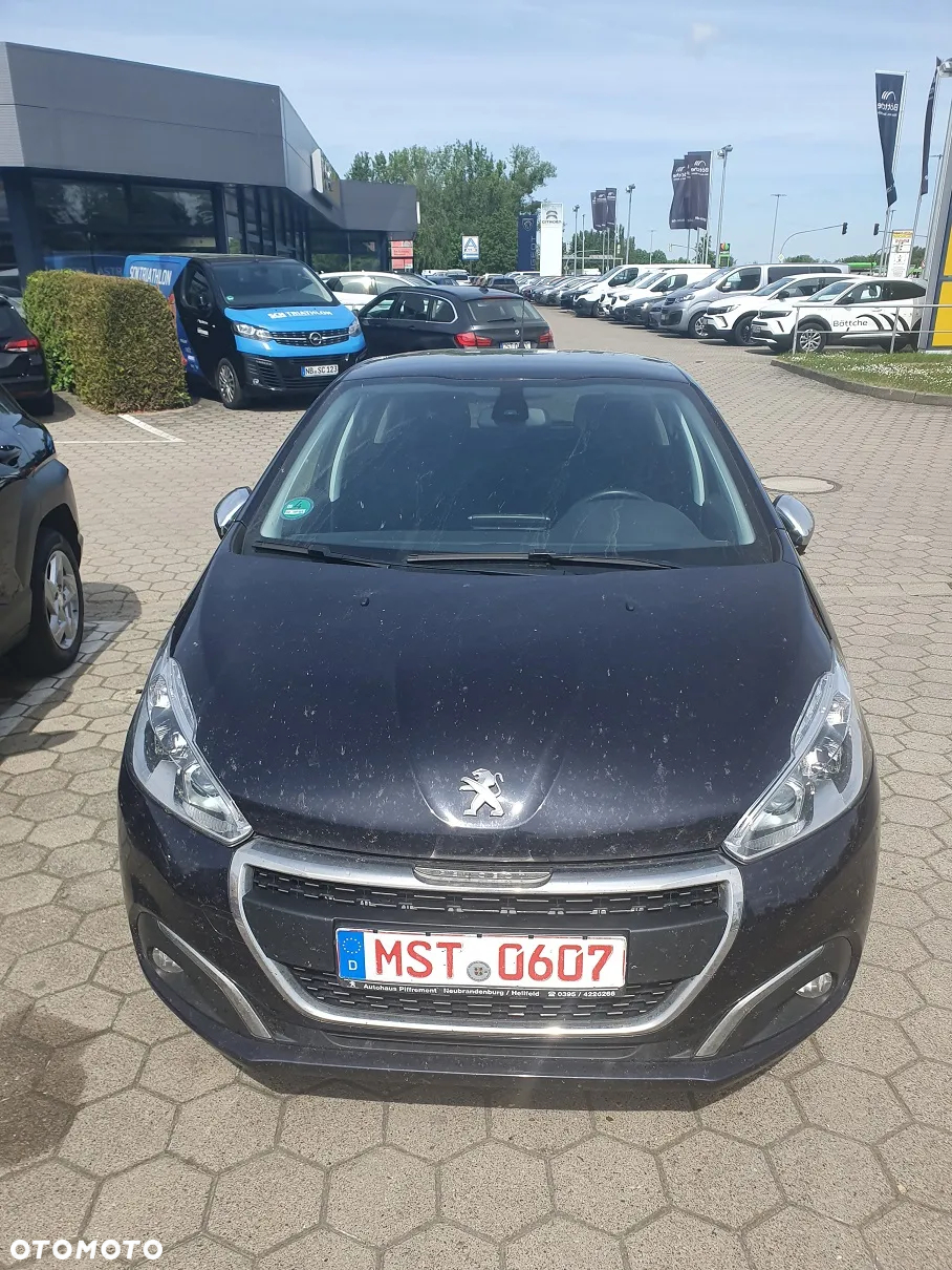 Peugeot 208 PureTech 82 Start & Stop Allure - 8