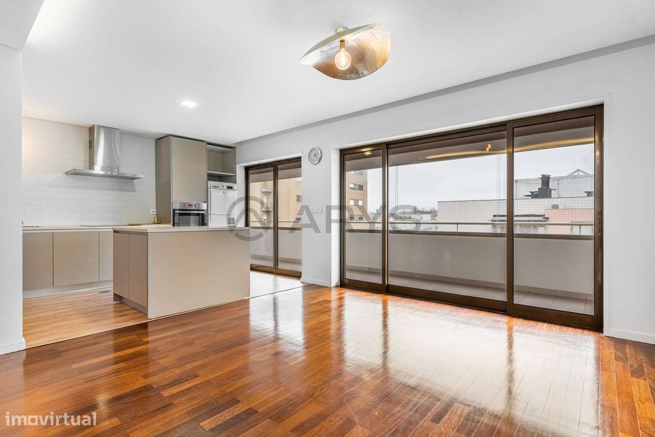 Apartamento T3 Renovado em Maximinos – Braga - Grande imagem: 2/24