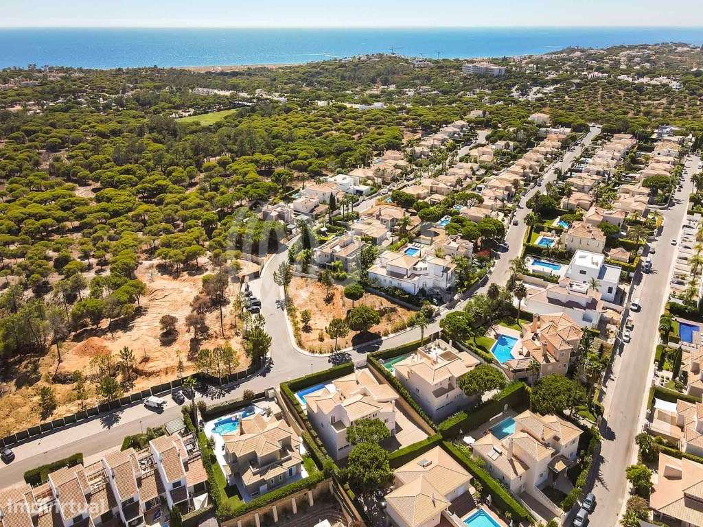 Terreno para construção, na Varandas do Lago, Ancão, Algarve - Grande imagem: 2/25