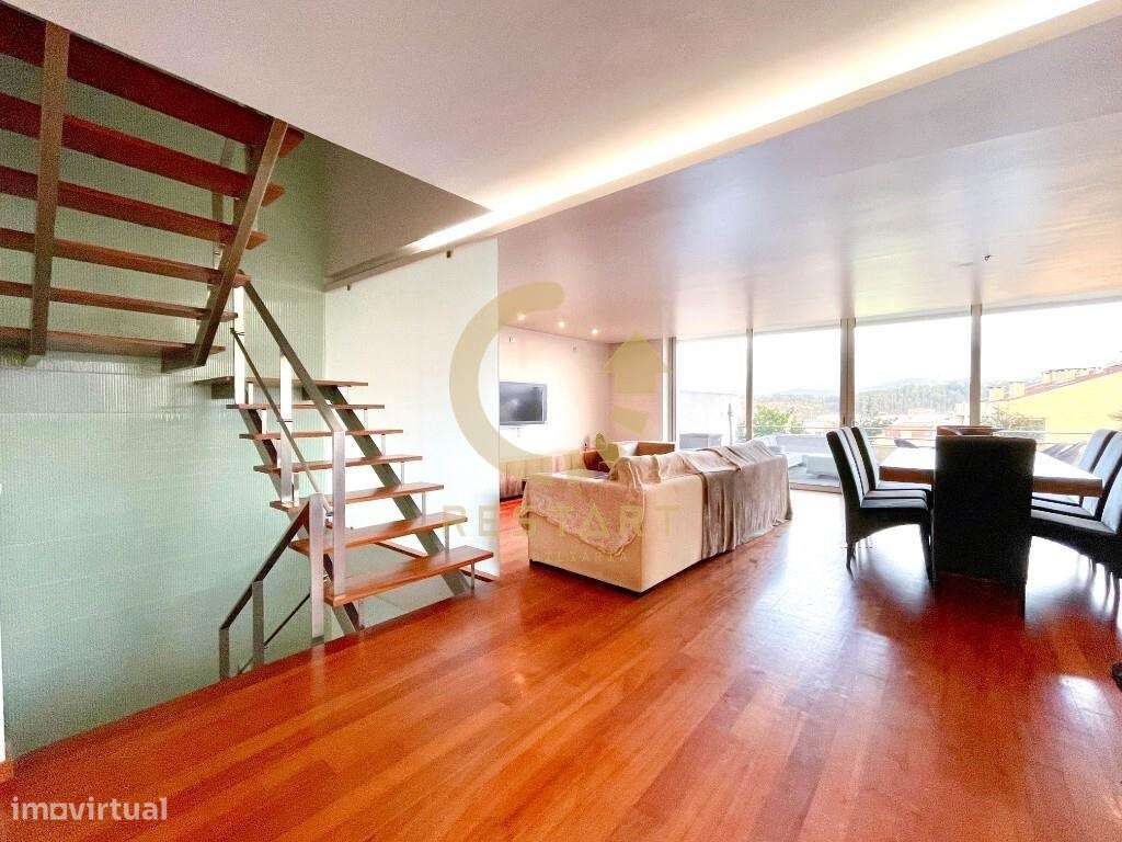 Moradia Geminada de Luxo em Condomínio Privado - S. João da Madeira - Grande imagem: 5/44