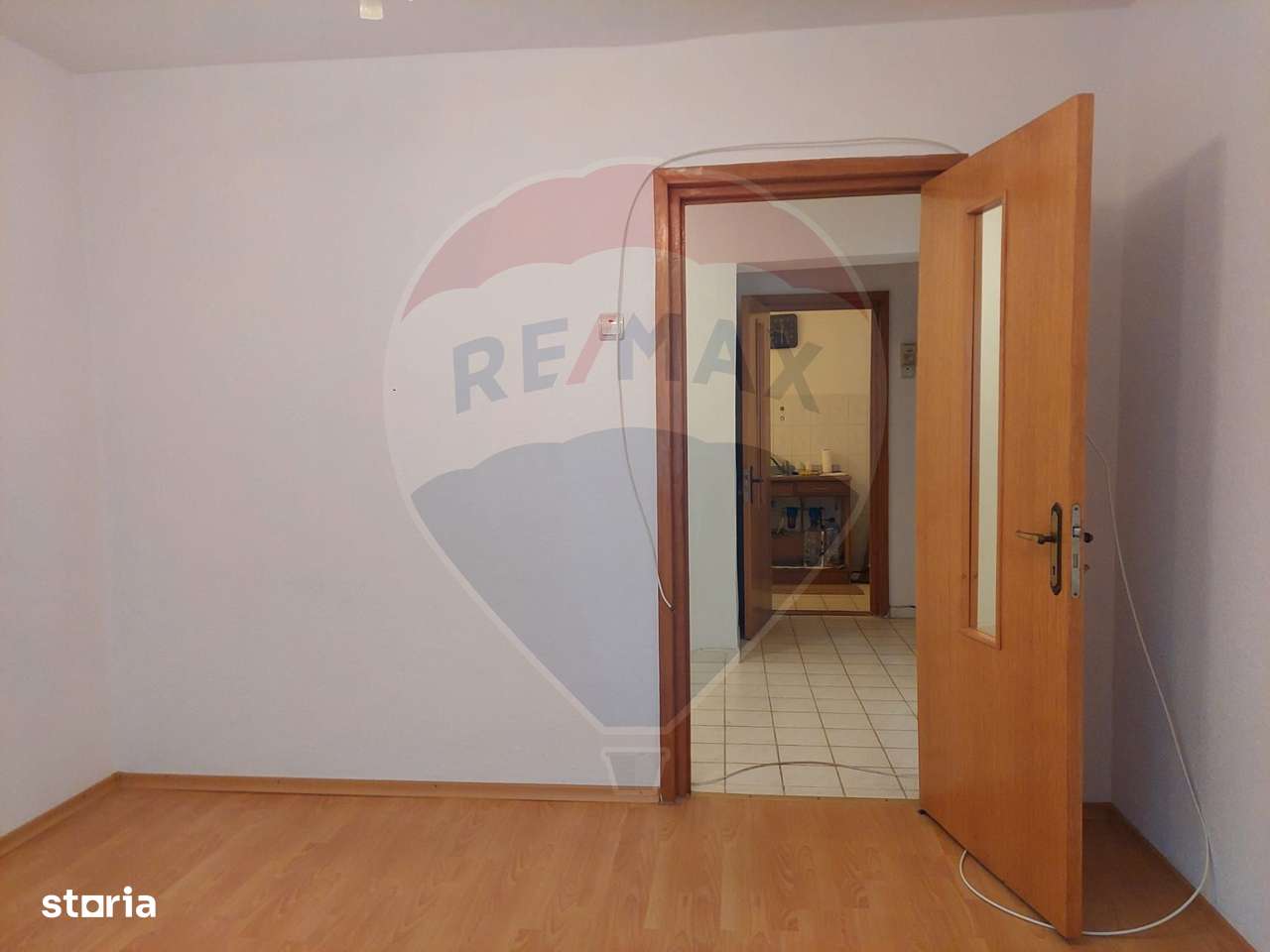 Apartament cu 3 camere de vanzare-15
