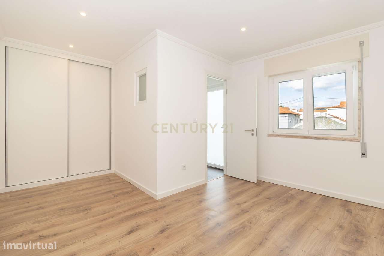 APartamento - T5  A ESTREAR-  com Espaço Exterior-  Palmela-28