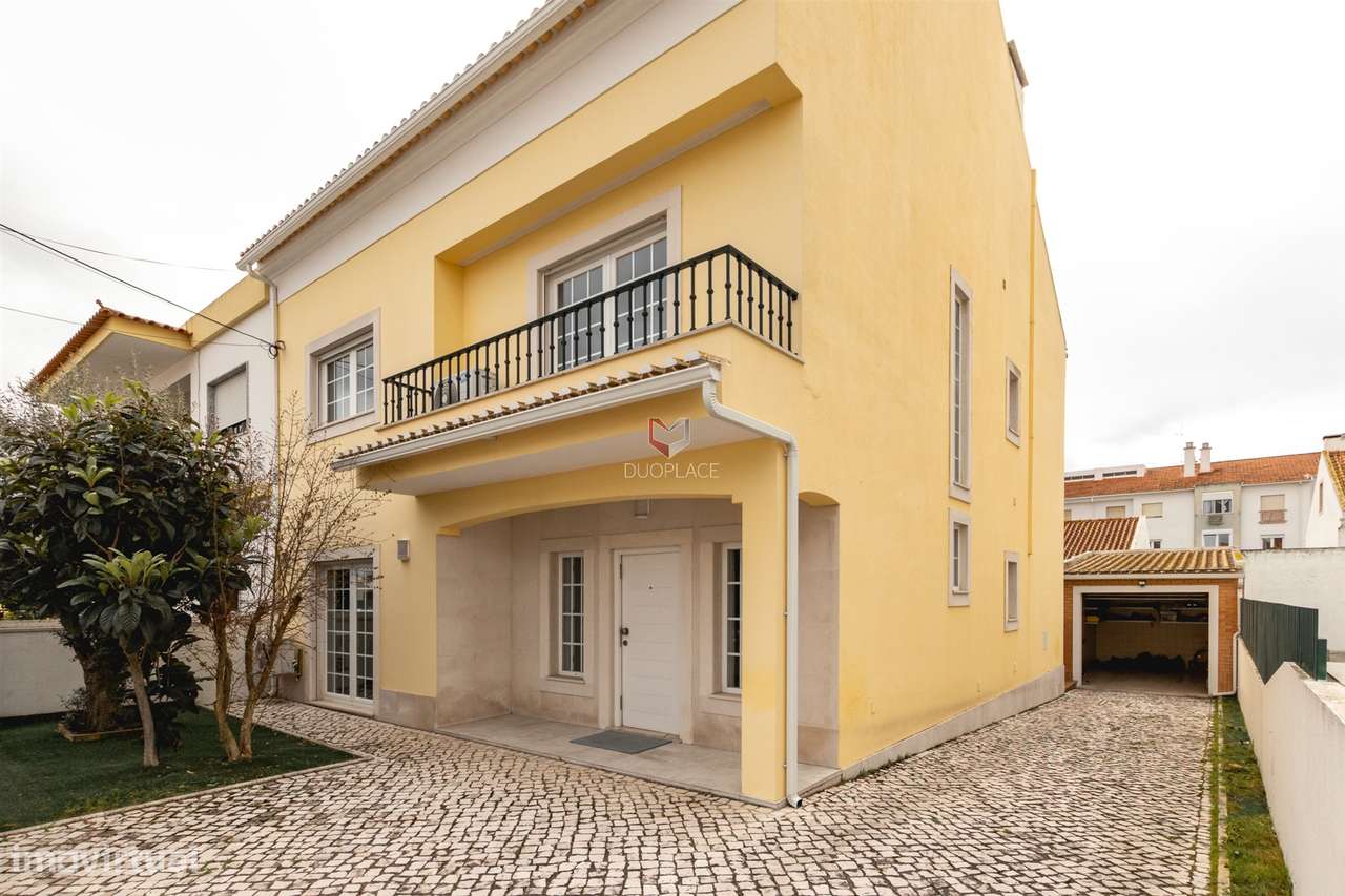 Moradia Premium T4 com Sótão, Ginásio, Garagem e Excelentes Áreas | Mo-53