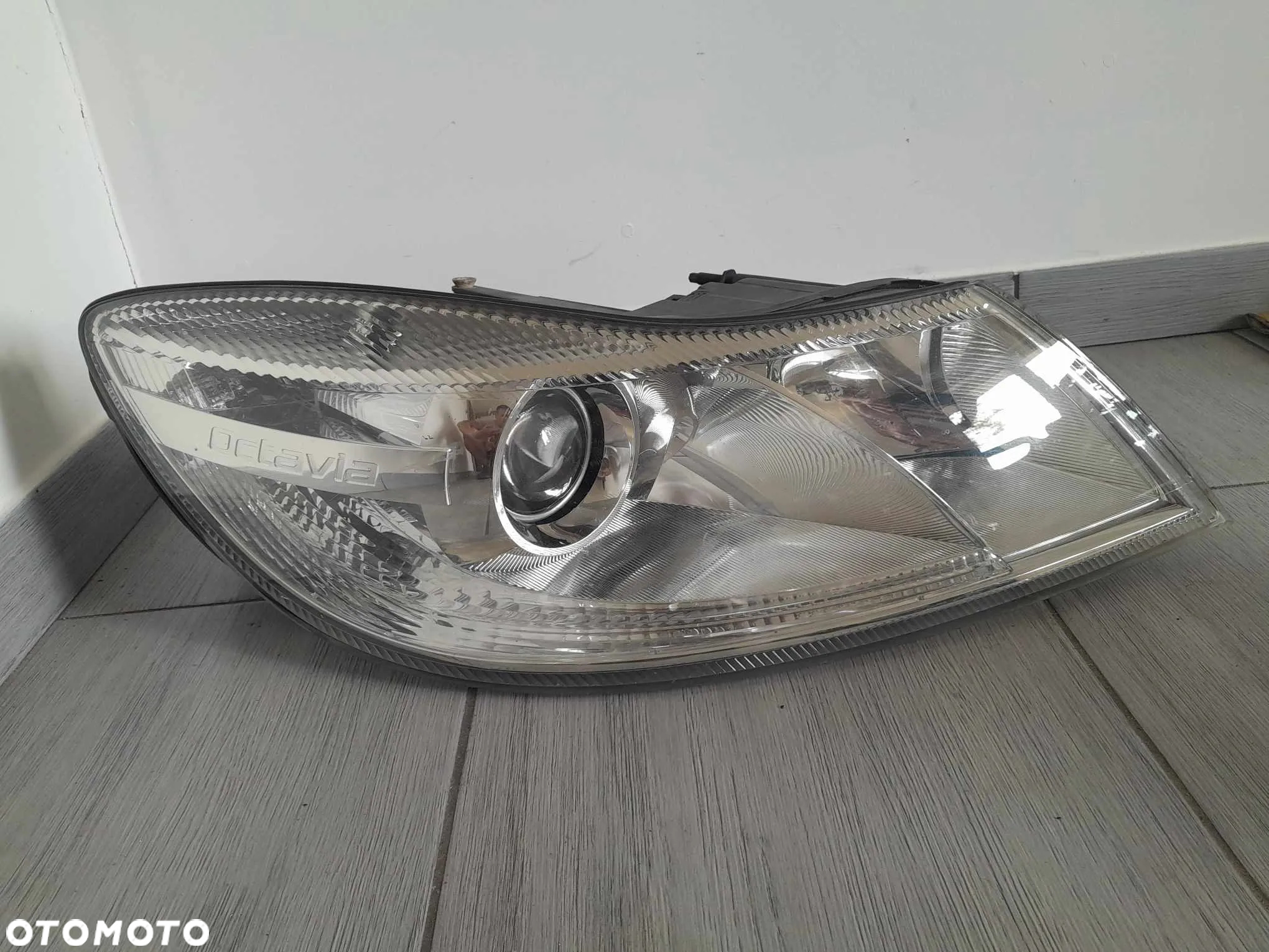 LAMPA PRZEDNIA PRAWA PRZÓD SKODA OCTAVIA II LIFT 1ZT 08-12 - 5