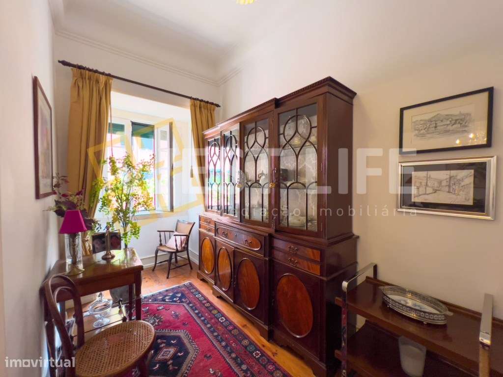 Apartamento T5 com arquitetura histórica - Zona nobre com espaços v... - Grande imagem: 4/31