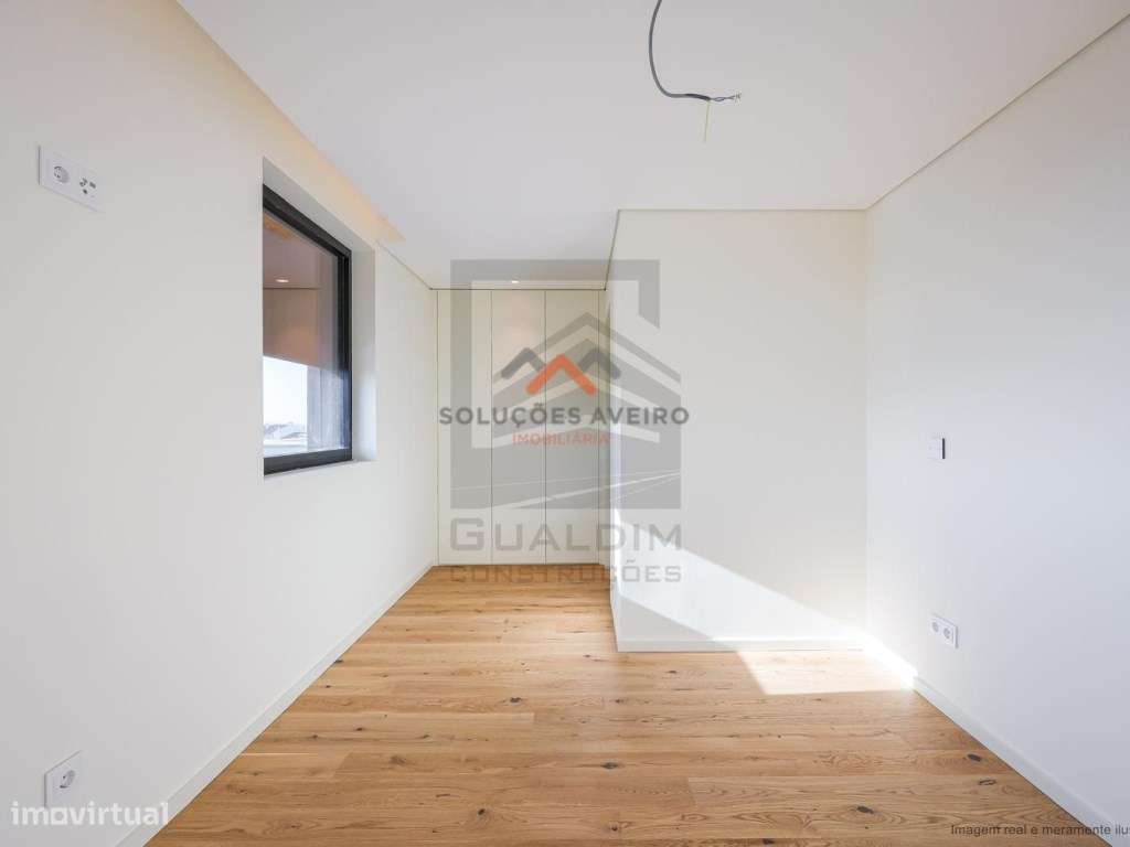 Apartamento T2+ Terraço Implex em Aveiro!-25
