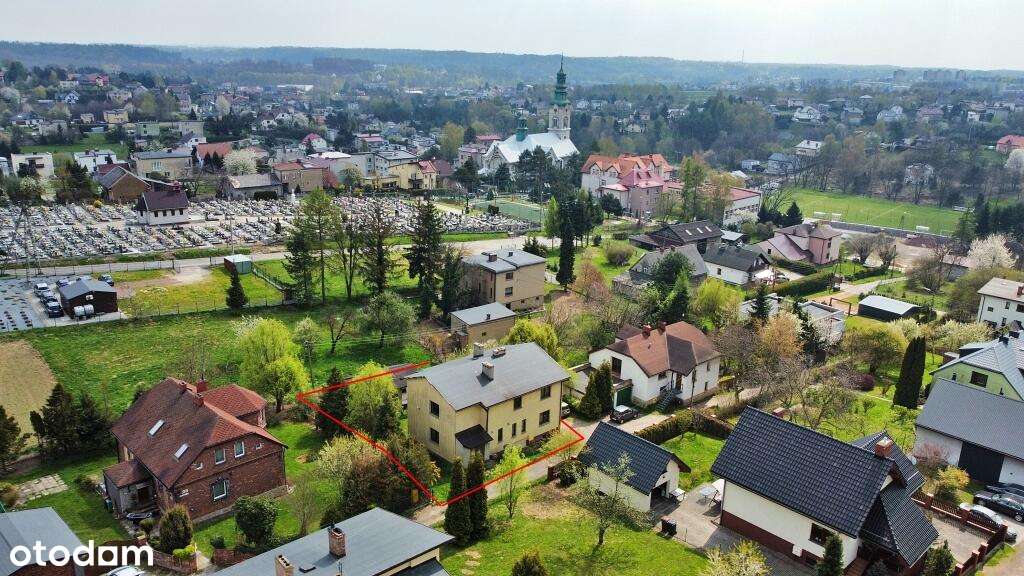Sprzedam duży dom - idealny na pokoje/kwatery.