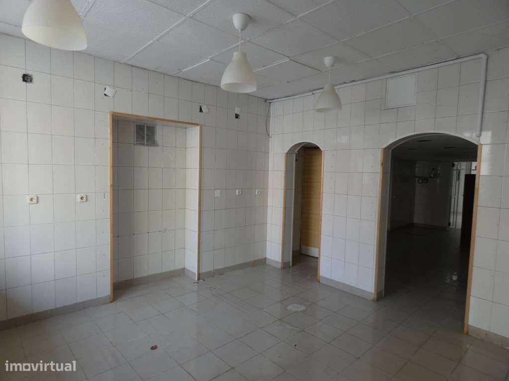 Espaço Comercial à Venda | 70m² | Saída de Fumos | Excelente Locali... - Grande imagem: 5/21