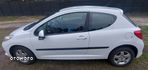 Peugeot 207 1.4 16V Trendy - 2