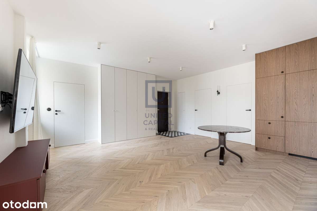 Cegła | Wysokie 280 H | Dwa balkony | Winda-16