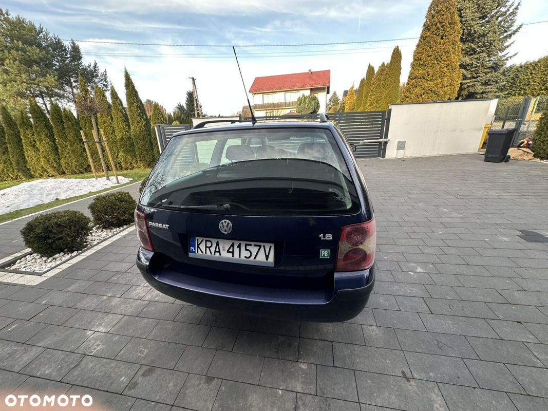 Volkswagen Passat 1.6 Trendline - 7