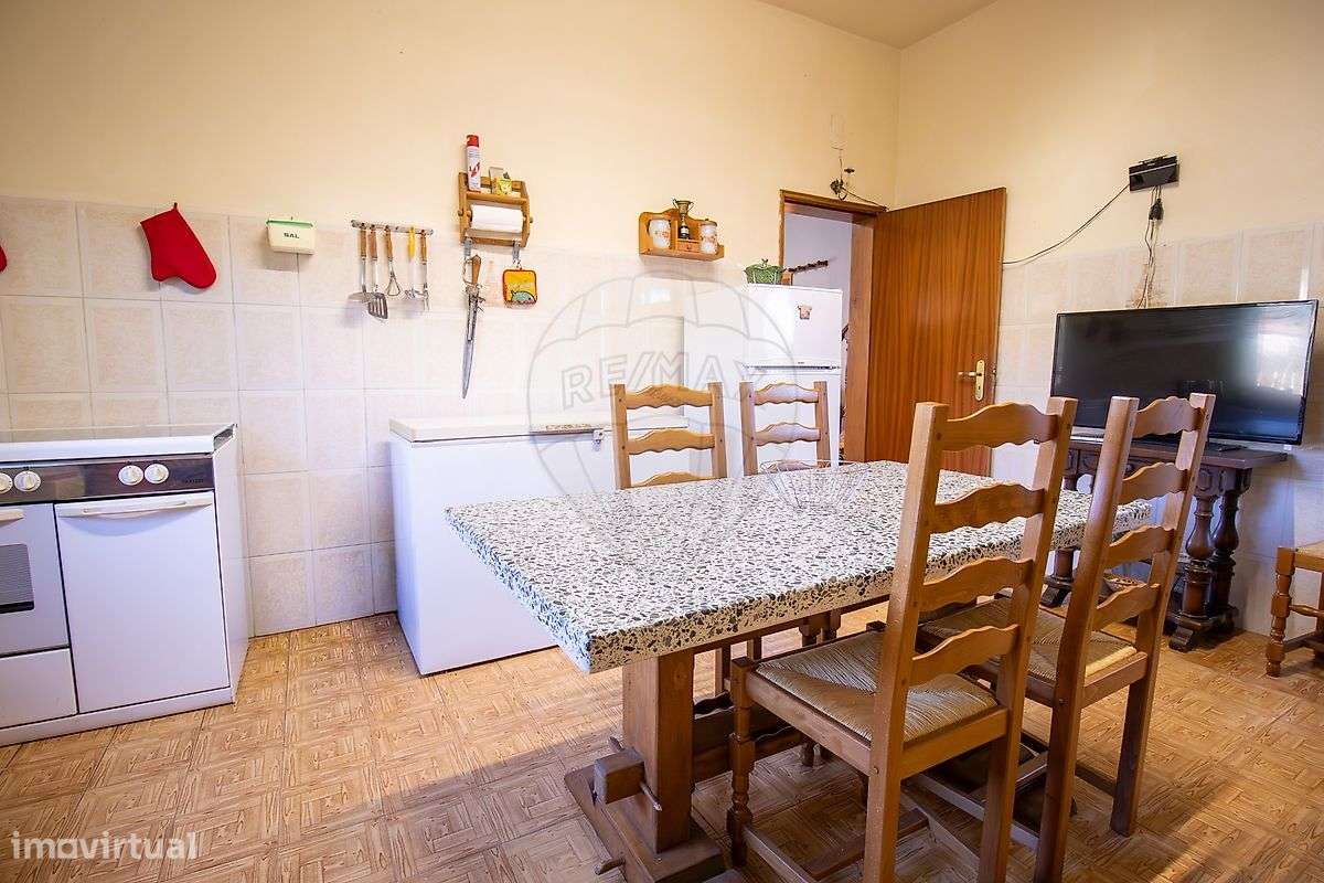 Moradia T4 para venda-35