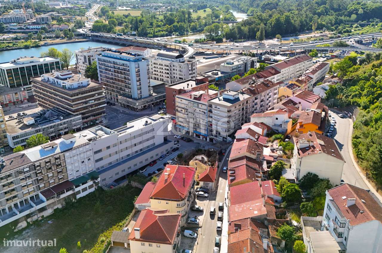 Loja para Reabilitação na Rua Figueira da Foz, Coimbra-6
