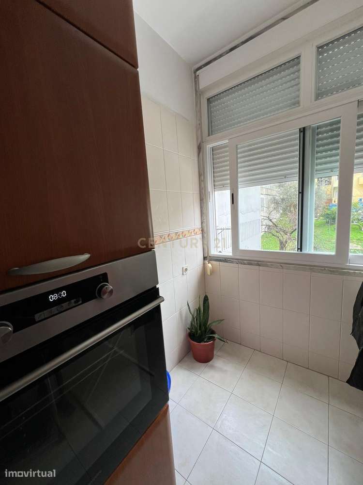 Apartamento T3 em Benfica – Prédio com Elevador - Grande imagem: 3/19