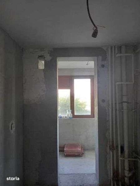 Vand apartament 2 camere decomandat - Imagine principală: 5/8