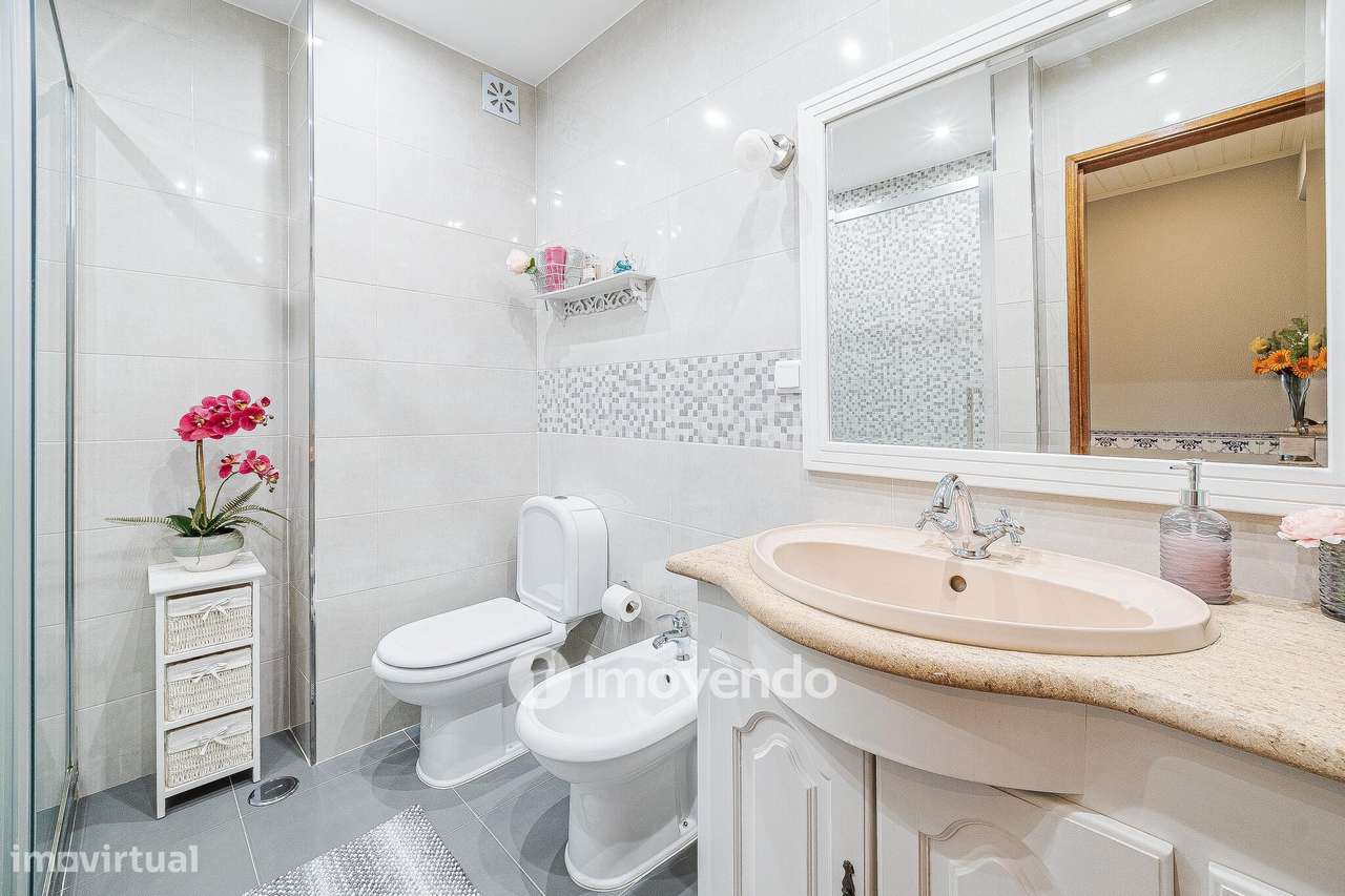 Apartamento T3, com áreas amplas, em Setúbal-53
