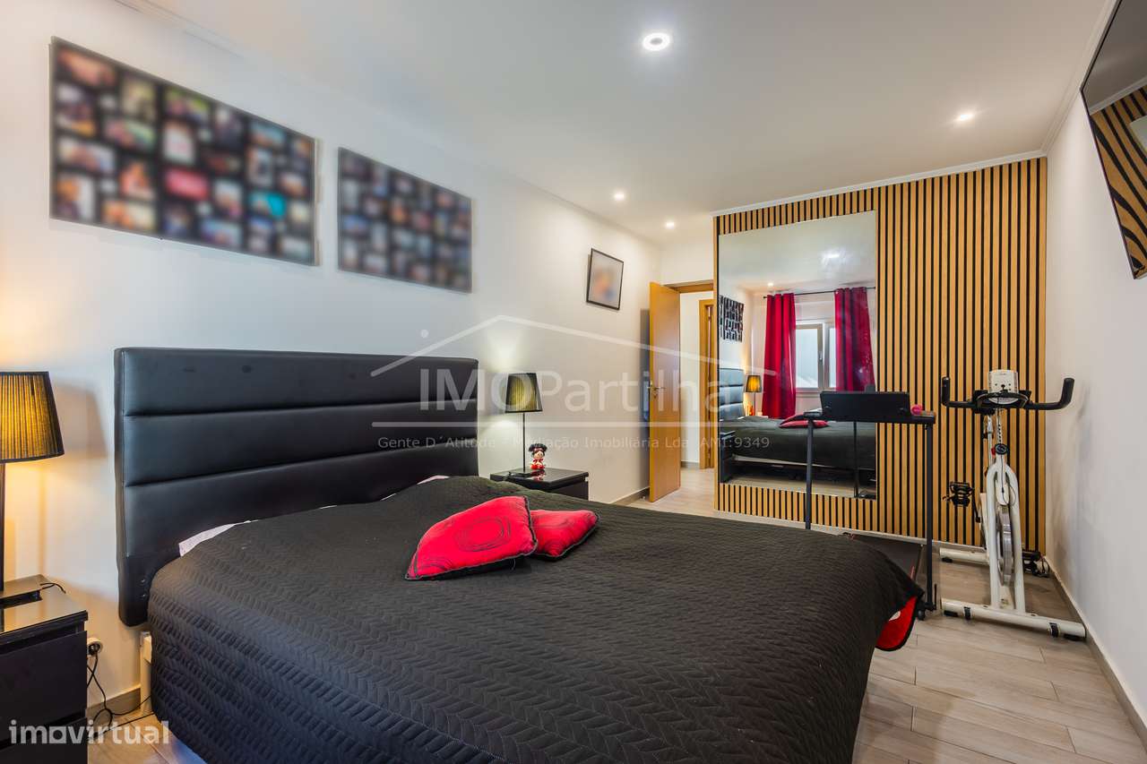 T3 Remodelado | 86m2 | Terraço | 2 WC | Odivelas-12