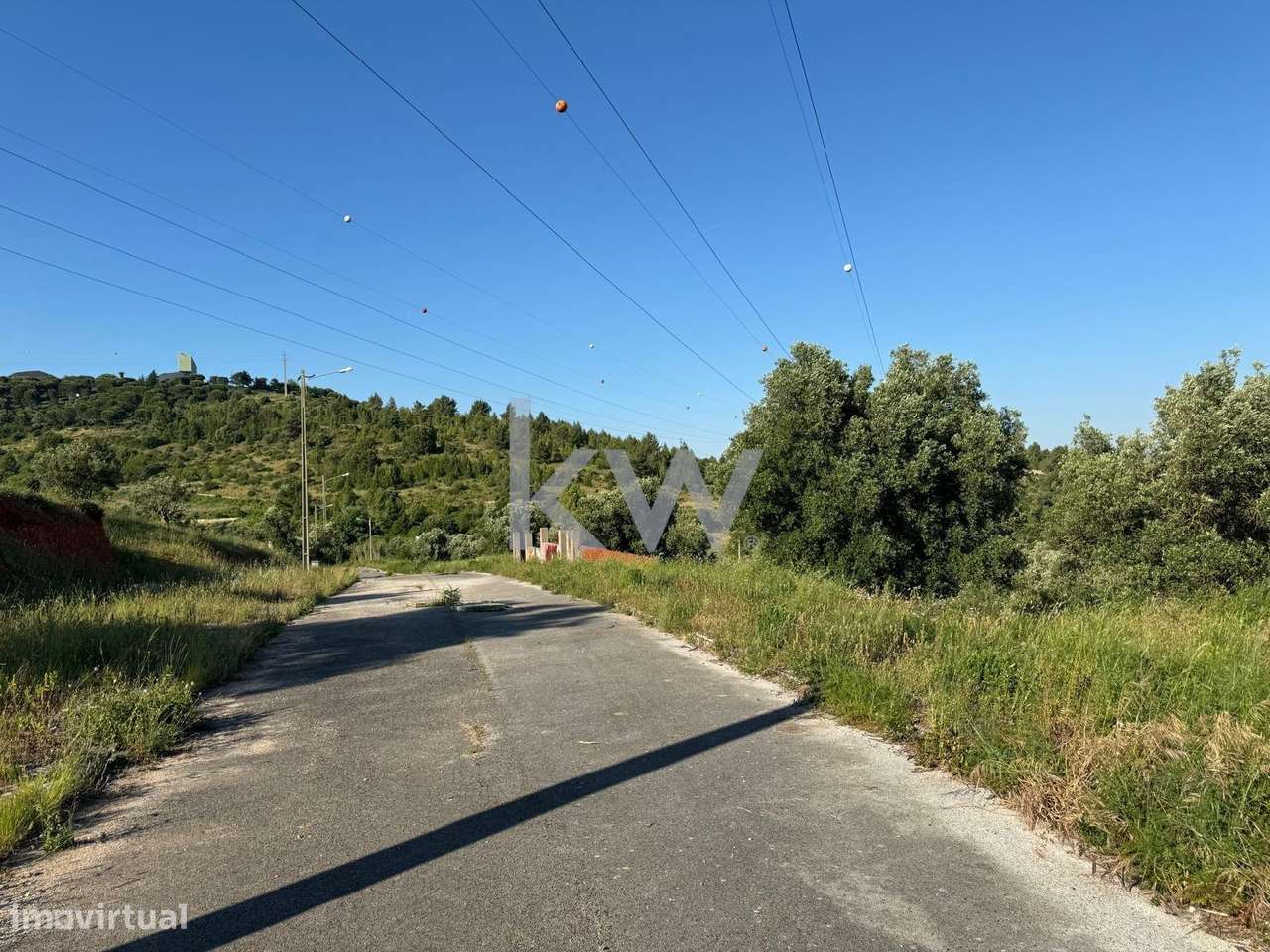 Lote de terreno urbano para construção de moradia em Cerrados de Baixo - Grande imagem: 3/13