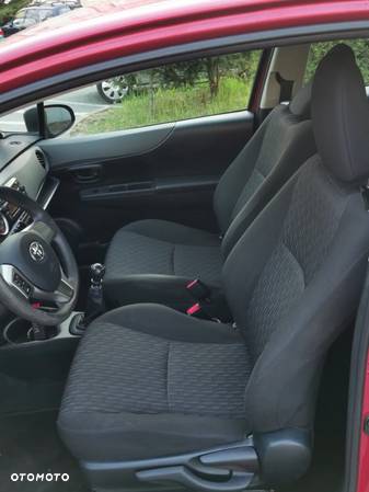 Toyota Yaris 1.33 Premium - 6