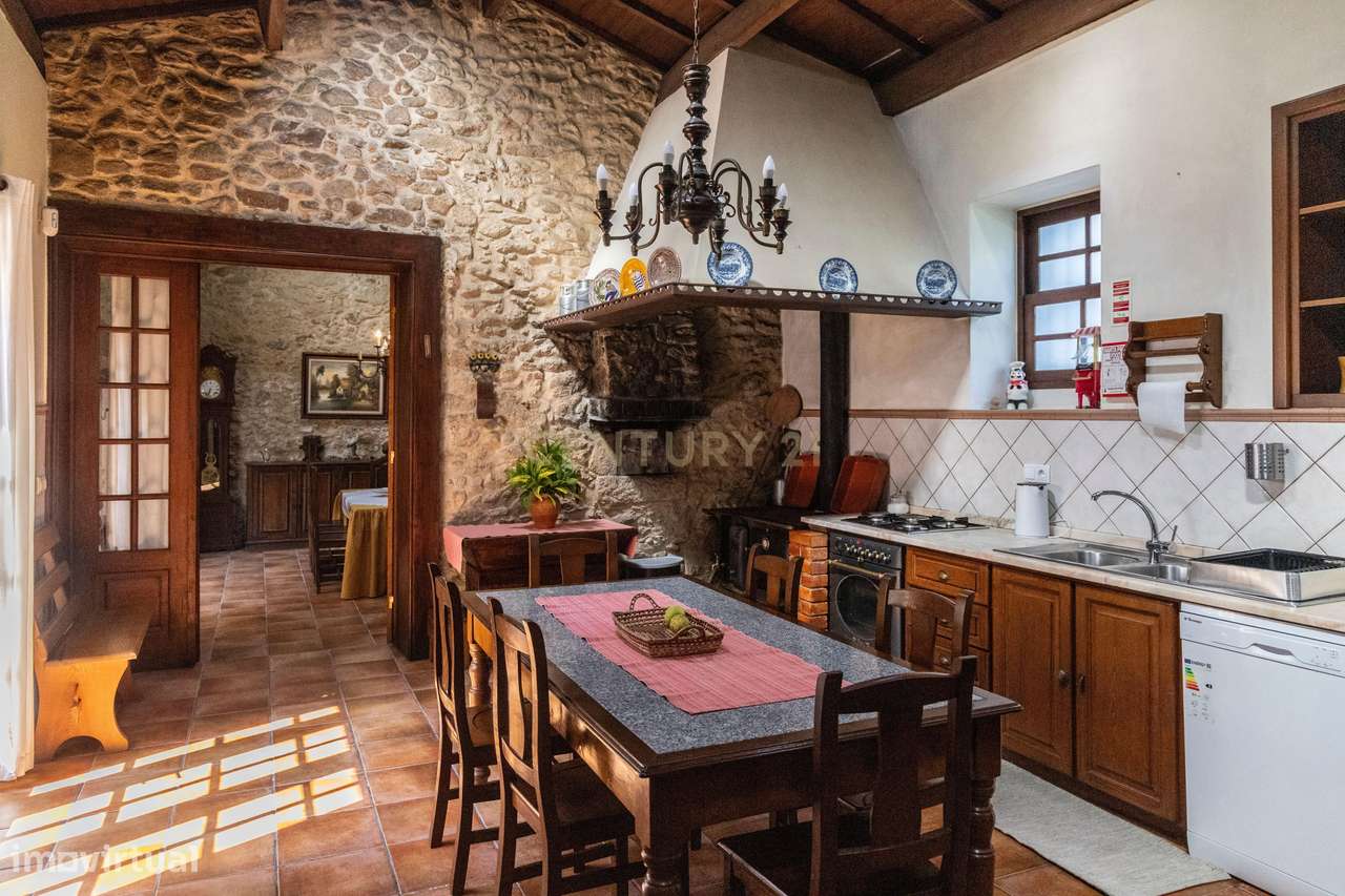 Encantadora Casa de Hóspedes em Aveiro com Jardim e Terraço - Grande imagem: 5/24